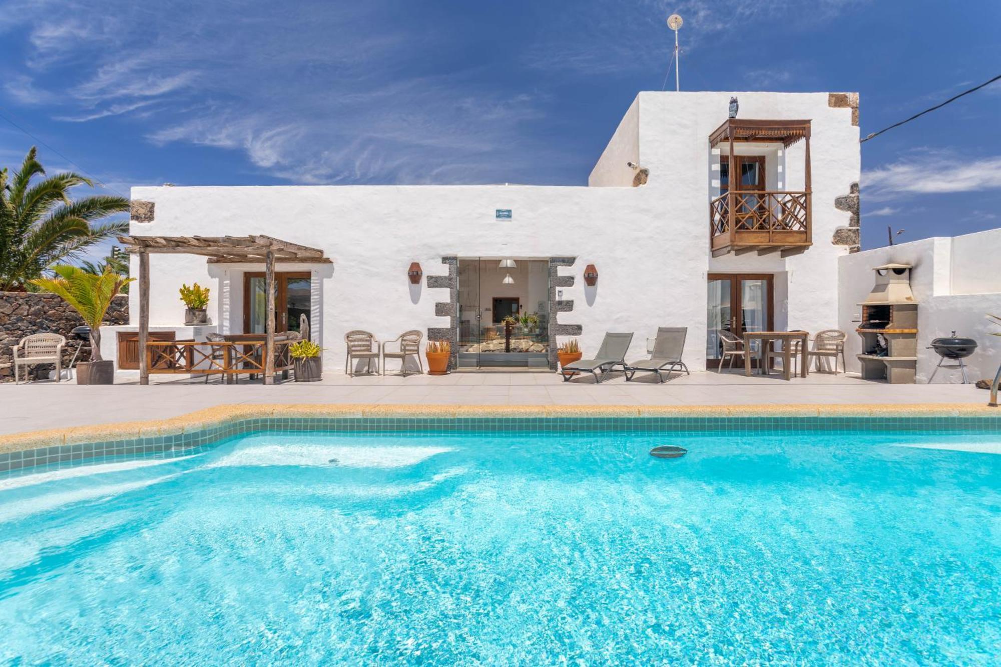 Cuarto Botanico Studio - Shared Pool - Central Island Location - 10 Mins Drive To Famara And La Santa Tiagua ภายนอก รูปภาพ
